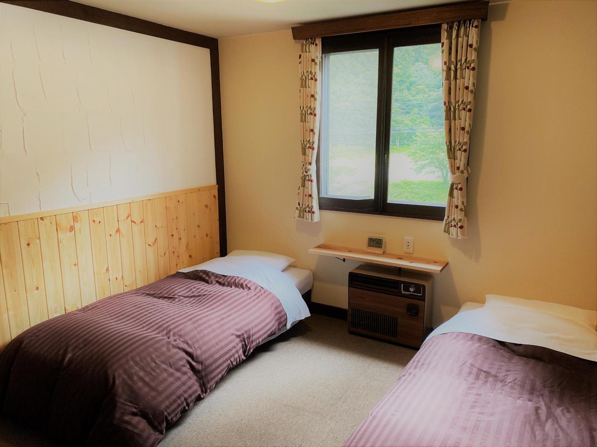 Hakuba Goryu Pension Kurumi Exterior photo