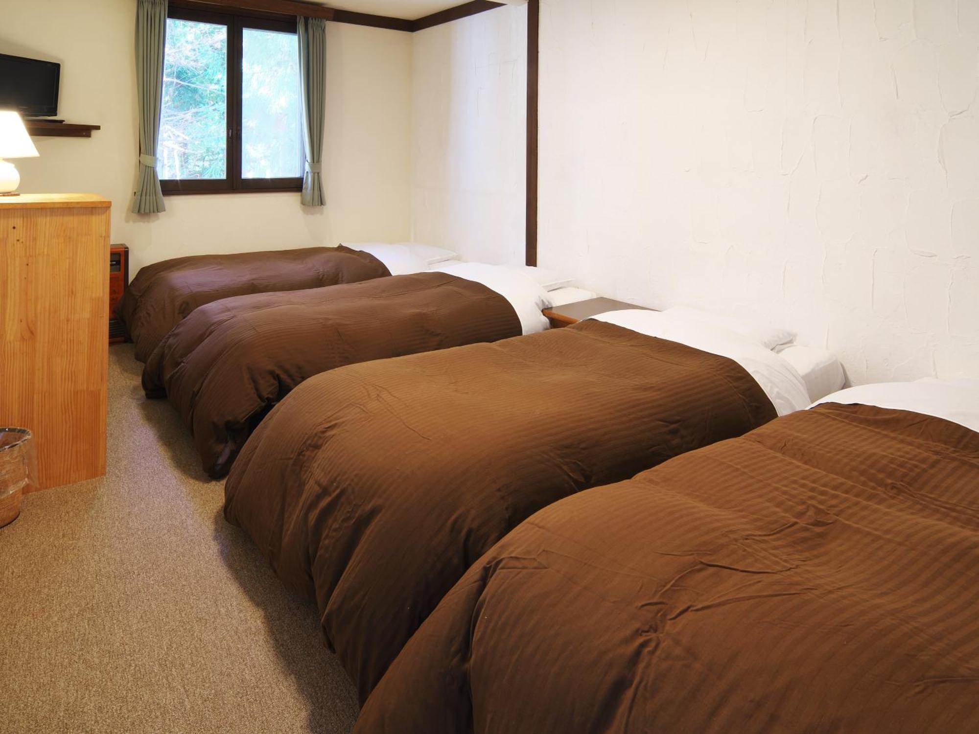Hakuba Goryu Pension Kurumi Exterior photo