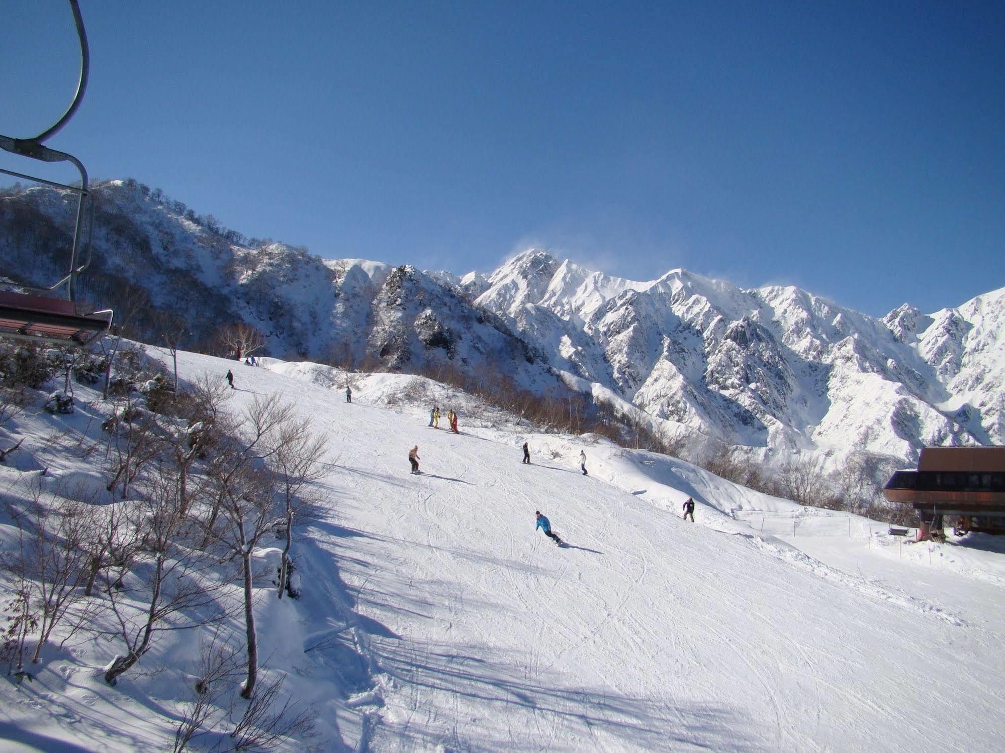 Hakuba Goryu Pension Kurumi Exterior photo